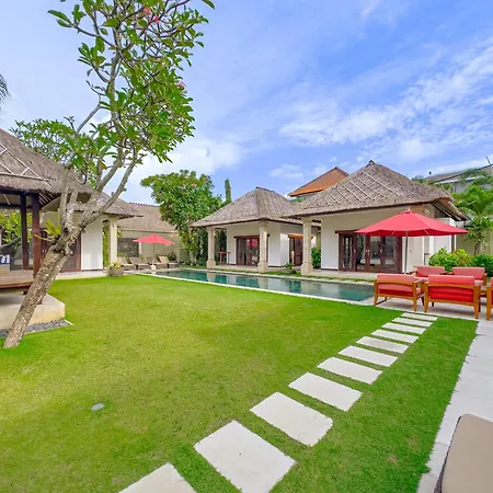 Villa Bugis Drupadi Seminyak Exterior photo