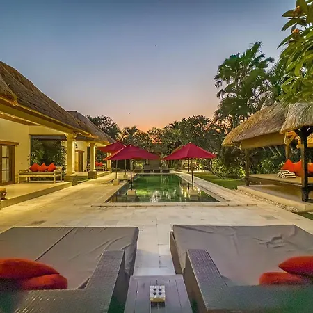 Villa Bugis Drupadi Seminyak Room photo