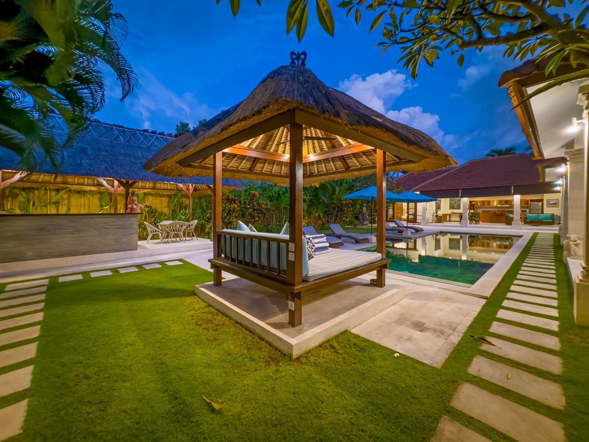 Bugis Drupadi Seminyak