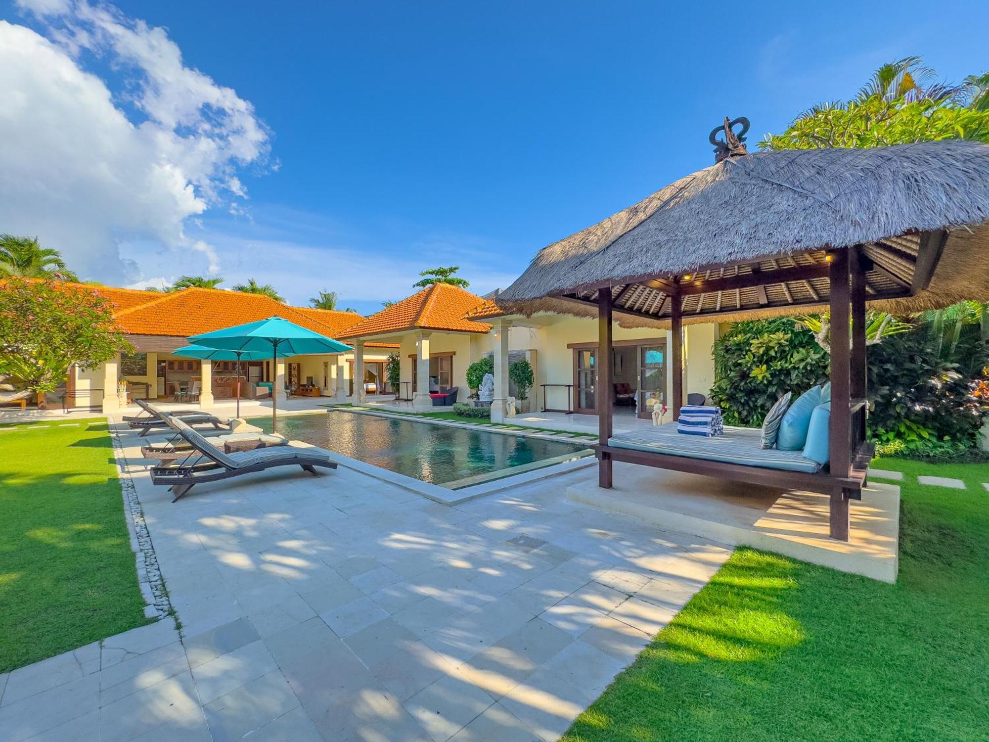 Bugis Drupadi Seminyak